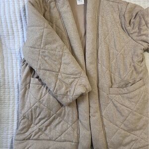 Medium grandma style cardigan